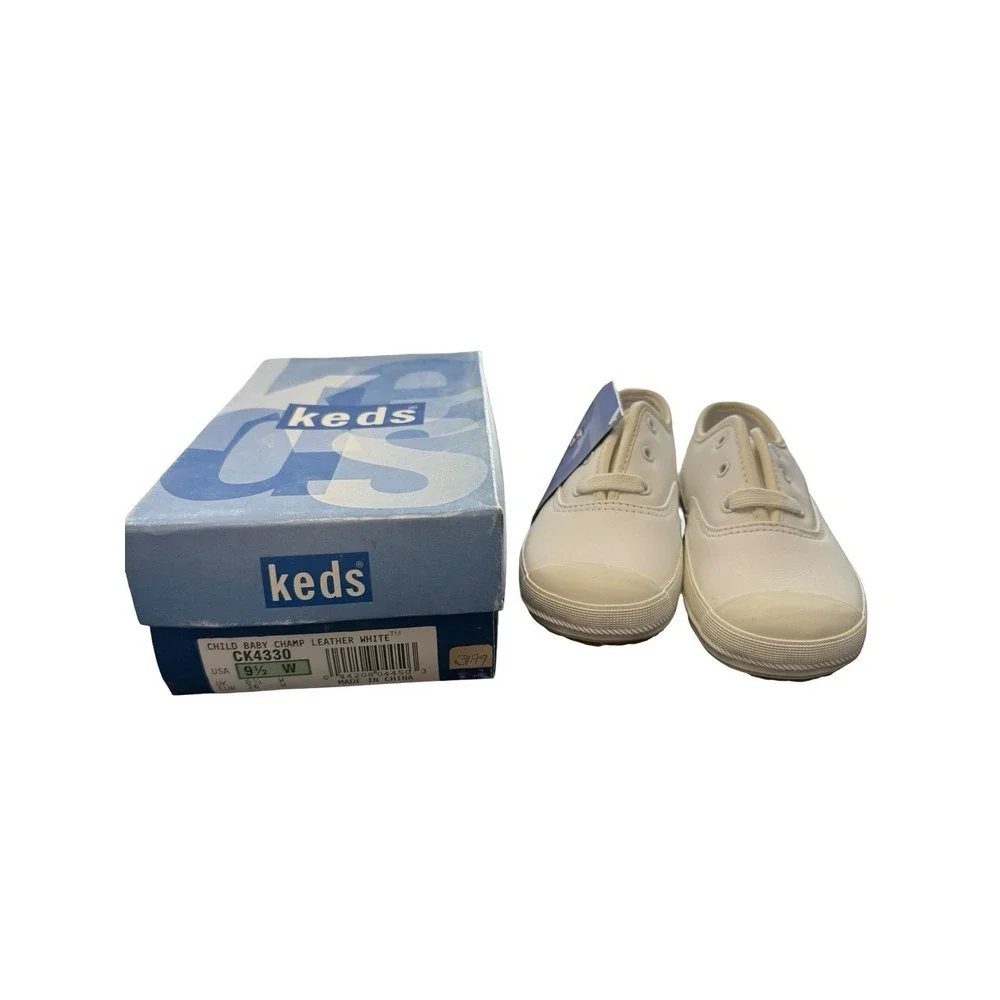 Vintage Keds 9.5 wide‎  Kids white leather Champion shoes sneakers.